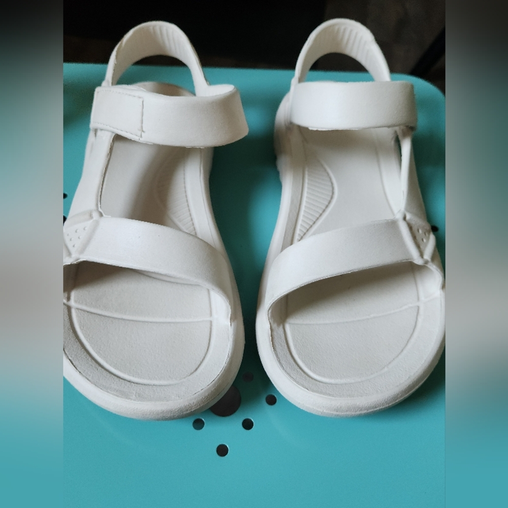 Teva White Sandals - Picture 4 of 4